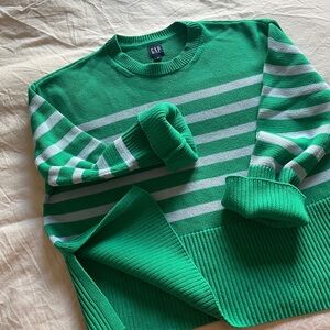 GAP women’s Crewneck Sweater